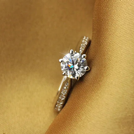 Luxury 925 Sterling Silver Classic Ring for Women Six claw jewelry simple 70ct diamond ring imitation diamond women's ring