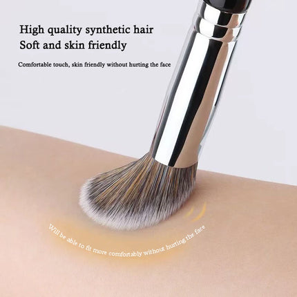 Peach Heart Blusher Brush Powder Blush Cream Liquid Blush Makeup Brushes Flat Small Precise Blush Brush Makeup Tools