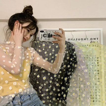 2023 Autumn Hollow Out Mesh T-Shirt Daisy Flower Pattern Crop Top Sexy Transparent Long Sleeves Basic Tops For Women Lace Tops