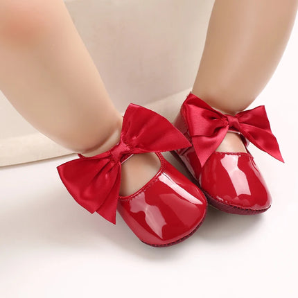 Fashionable Red Baby Shoes for Newborn Girls Cloth Bottom Elegant Noble Casual First Walking Shoes