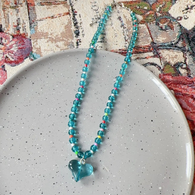 Candy Color Heart Pendant Blue Green Glass Beaded Contrast Design Necklace Girl 2026 Summer Fashion Female Jewelry Accessories