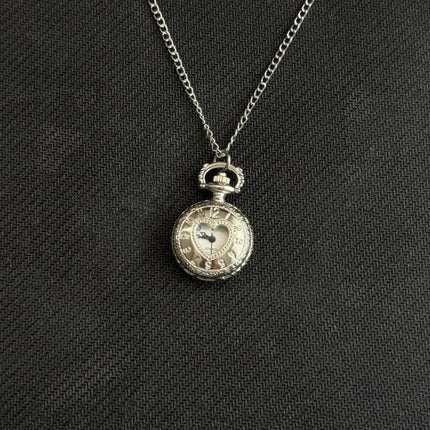 Keychain Design Hollow Heart Pocket Watch Fashion Style Couple Gift Steampunk Clock Hollow Heart Vintage Look Watch Chain Gift