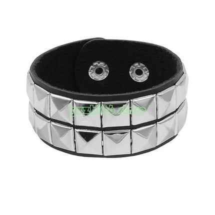 T5UF Stylish Punk Rock Bracelet Square Rivets Punk Wristband Trendy Gothic Jewelry Suitable for Individuality and Comfort