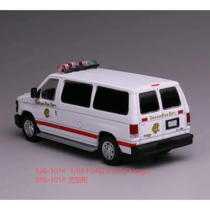 596 1/64 Scale E350 Explorer Suburban Tahoe Model Die-cast Alloy Car Model Collectible Decorative Ornament