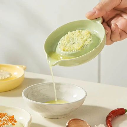 White Simple Style Ceramic Ginger Grater Tool Hand Grinder Garlic Masher Portable Porcelain Carrot Ginger Grinding Kitchen Tool
