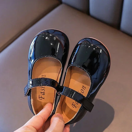 ‌Plain Patent Leather Ballet Flats for Baby Girls  Concise Round-Toe Mary Jane Shoes  Red/White Kids Soft Sole