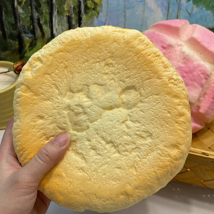 Hot High Quality Slow Rising Squishy Bread Oversized Pineapple Bun Stress Relief Toy Prank Decoration Unique Birthday Gift