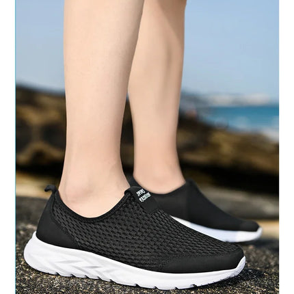 2025 New Shoes Men Loafers Light Walking Breathable Summer Comfortable Casual Shoes Men Sneakers Zapatillas Hombre Plus