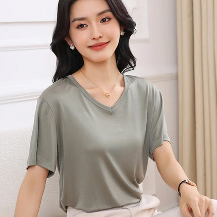 2026 Summer New Women's T-shirt V-neck Knitted Women's Short Sleeve High end Acetate Fiber White Fashion Women's Top