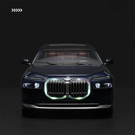 1:24 BMW 7 Series i7 G70 Alloy Luxy Car Model Diecast Metal Pure Electric Vehicles Limousine Car Model Sound Light kids Toy Gift