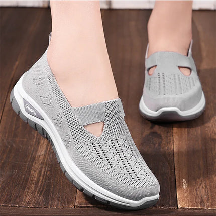 2025 New Mesh Women Vulcanized Shoes High Quality Women Sneakers Slip On Flats Shoes Women Loafers Plus Size 42 Walking Flat
