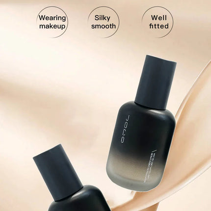Misty Soft Matte Liquid Foundation Has a Creamy Texture That Is Light and Breathable. It Is Long-Lasting, Waterproof, Oil-Controlling, and Does Not Remove Makeup. Beginners Can Apply Makeup Easily