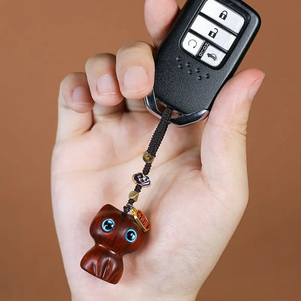 Sandalwood Wooden Cat Keychain Anime Cute Mobile Phone Chain Wooden Pendant Personality Creative Cute Accessories Hand-knitted