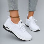 WHITE / 39