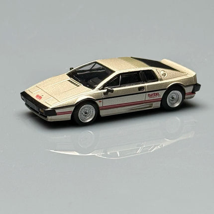 MGT 1/64 Lotus Esprit Turbo Alloy Diecast Model Car Collection Toy Station Vehicle Gift For Adults (Without  packaging)