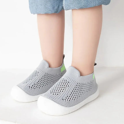 Spring Summer Toddler Shoes Breathable Knitted Kids Sneakers Boys Slip-on Tennis Shoes Girls Soft Non-slip School Casual Shoes