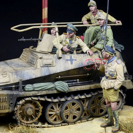 1/35 Scale Die-Cast Resin Figure Model Kit Nord Africa 1941-42 Armored Vehicle Crew 5 Figures (No Vehicle) Unassembled Unpainted