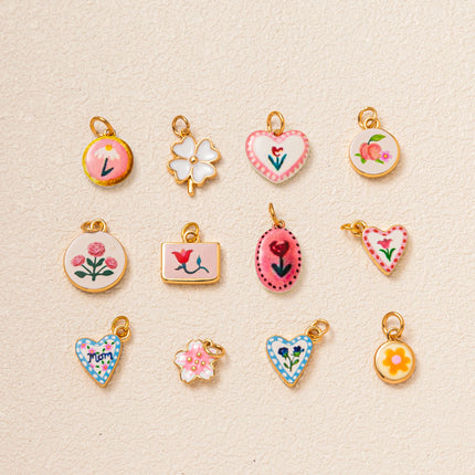 Small Cute Simple Versatile Flower Series Love Flower Clover Small Yellow Flower DIY Pendant charms for jewelry