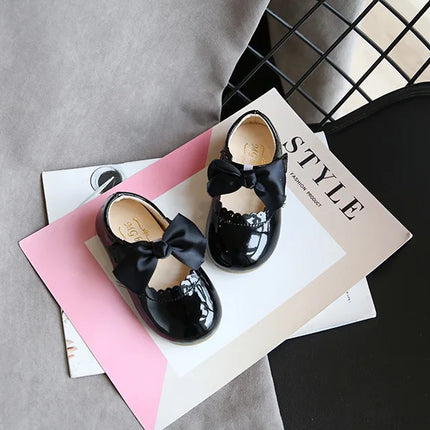 Toddlers Girls Shoes Children's Flats PU Patent Leather Kids Dress Shoes Soft Cute Princess Sweet With Butterfly-knot Bowtie New