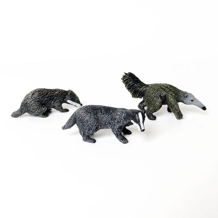 Realistic Forest Wild Animal Capybara Beaver Badger Wolverine Raccoon Meerkat Badger Model Figure Collector Toys for Kids