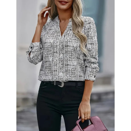 Plus Size 1XL-5XL New Women's Fashionable Printed V-neck Shirt Women Spring and Summer Long Sleeved Shirt