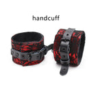 red wrist cuffs / China Mainland