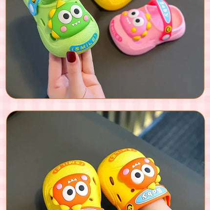 2025   Children's Slippers Cute Cartoon Girls Boys with Soft Soles Baby Bags Perforated Shoes Home and Baby Sandals***