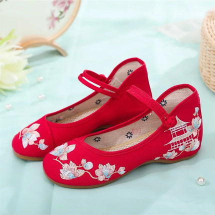 Fashion Embroidery Chinese Style Low-heel Women Shoes Elegant Casual Zapatos Vintage Woman Cloth Single Shoes Ethnic Style