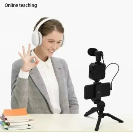 Smartphone Vlogging Kit With Tripod Phone Holder Mini Microphone LED Fill Light Starter For TikTok Live Stream Video YouTube