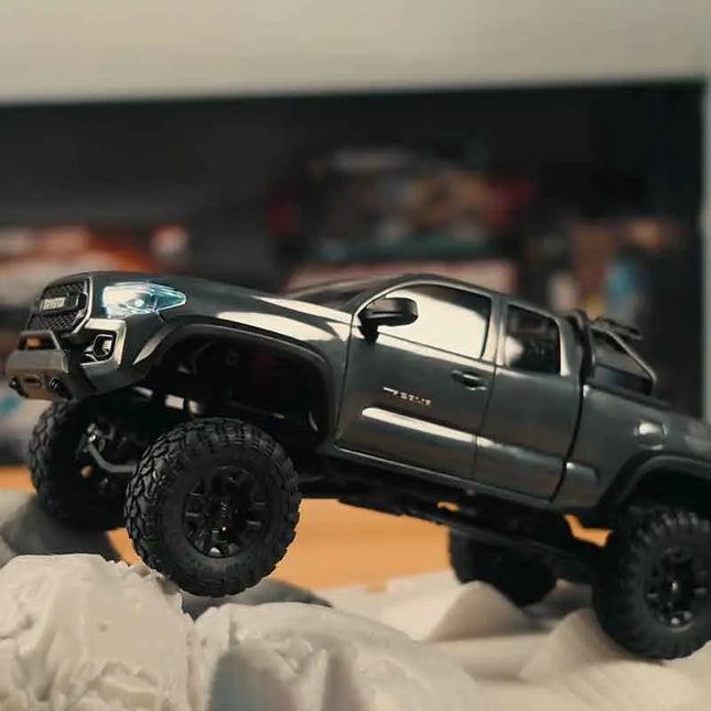 FMS FCX24 Tacoma 1/24 RC Crawler 4x4 RC Truck Crawler Remote Control Climbing Off-Road Car RTR RC Car for Adults Toy Gift