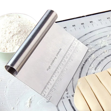 1PCS Stainless Steel Cake Scraper Dough Pastry Cutter DIY Baking Bread Separator Pizza Cutter Kitchen Measuring Cake Spatulas
