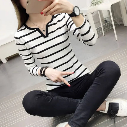 Autumn Slimming Striped V-neck Long Sleeve T-shirt Women's Top Trendy Base Layer Shirt For Students