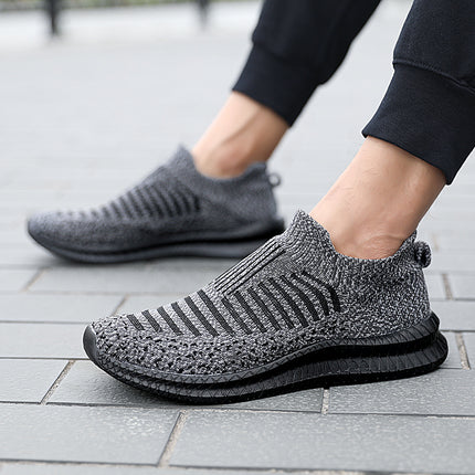 Breathable Men's Casual Shoes Lightweight Outdoor Male Walking Shoes Anti-slip Men's Sneakers Slip-on Flats Vulcanized Shoes 2023