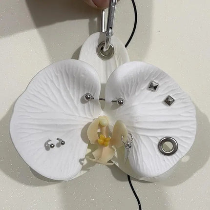 Exquisite Phalaenopsis Orchid Lily Keychain Creative Simulation Flower Bag Pendant Fashion Backpack Decoration Accessories Gifts