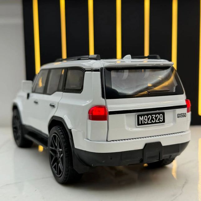1:24 GX550 Off-Road Vehicle Sound and Light Model Ornament Toy Gift Diecast Alloy Car Model Collectible