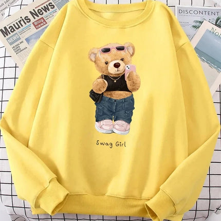 Street Teddy Bear Selfie Girls Funny Sweatshirt Women's Fashion Hoodies Crew Neck Hoodies Fashion Pullovers Women Clothing Y2K