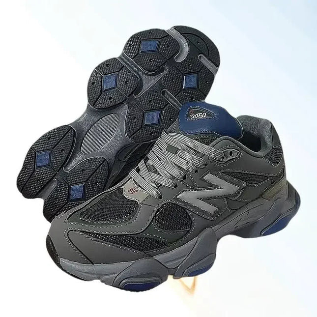 Kids Fluorescent Sneakers - Breathable Athletic Shoes / Baskets fluorescentes pour enfants - Chaussures athlétiques