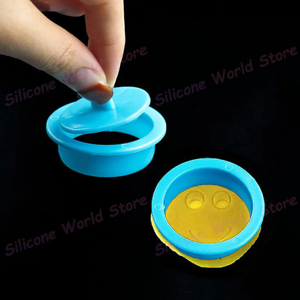 Silicone World 13PCS Set Baking Tools Smiling Face Cookie Molds Plastic Expression Embossing Mold DIY Flipping Sugar Cake Mold