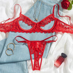 Red 2 / M