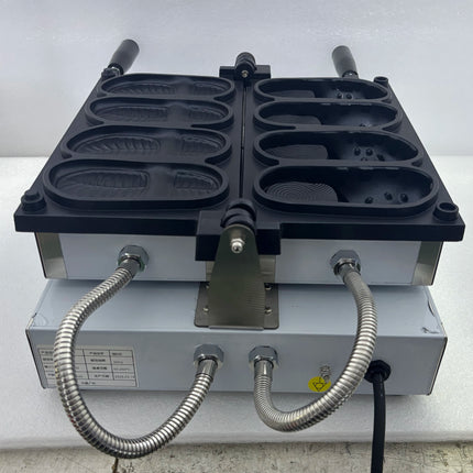 Commercial Slipper Shape Waffle Maker Machine New Design Mini Crocs Waffle Machine for Sale Shoe Pattern Waffle Equipment