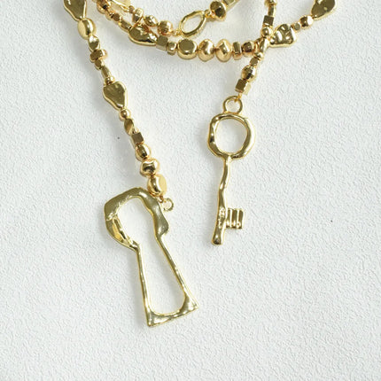 Fashion Women Plastic Beads With Alloy Lock Key Pendant Waist Chain Jewelry Elegant Sweater Long Necklace Accessories
