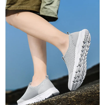2025 New Shoes Men Loafers Light Walking Breathable Summer Comfortable Casual Shoes Men Sneakers Zapatillas Hombre Plus