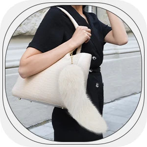 Natural Fox Fur Tail Keychain Furry Y2k Beautiful Accessory Fox Tail Keychain Length 40 Cm Car Keychains for Women