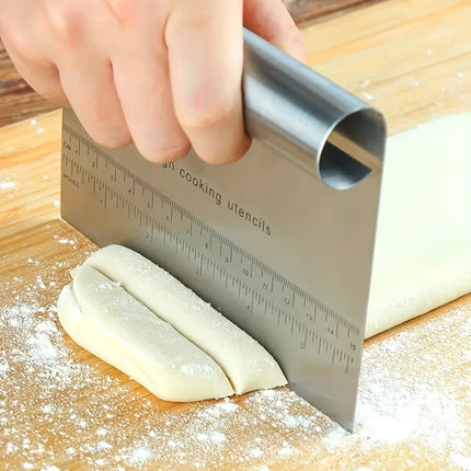 Stainless Steel Dough Pastry Scraper Pizza Cutter Chopper with Measuring Scale Multipurpose Cake Bread Separator Scale Knife