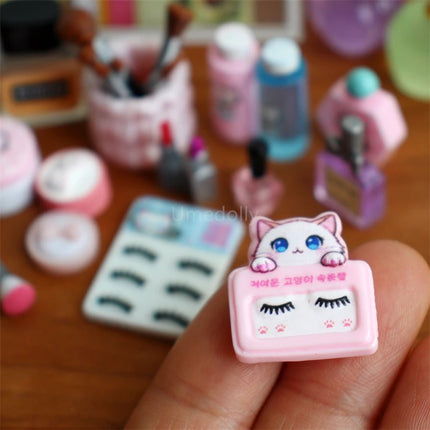 1/6 Scale Miniature Dollhouse Makeup Brush Mini False Eyelash Cosmetic Model for Doll Accessories Toy