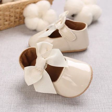 Cute White Lace Baby Girl Princess shoes  Baby Moccasins Moccs Shoes Bow Fringe Rubber Soled Non-slip Footwear Crib Shoes