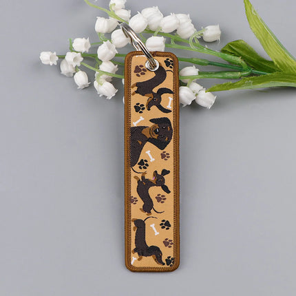 1Pcs Funny Dachshund Embroidered Keys Tag Keychains for Women Keyring Cute Dog Animal Car Keys Fashion Jewelry Accessories Gift