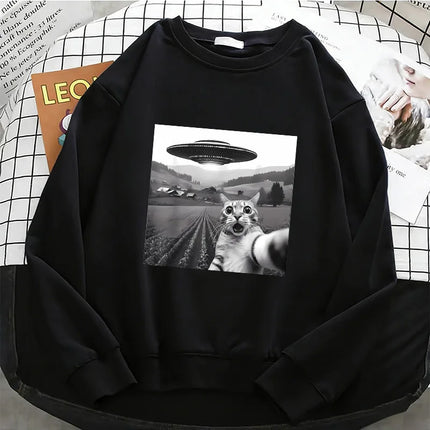 2026 Retro UFO and Cat Pattern Print Hoodies Streetwear Fleece Sweatshirt Soft O-Neck Pullover Casual Female Clothes