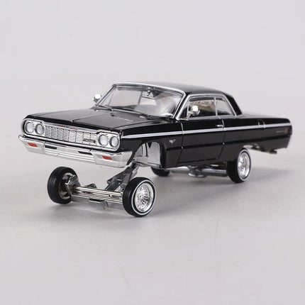 97M 1:64 Chevrolet Impala Lowrider Alloy Model Car
