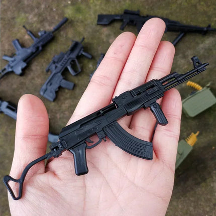 1/6 AK47 G36  TAVOR Assault Rifle Light Machine Gun PKP M240 RPK74 Plastic Assemble Model Kit Soldier Weapon Boy Toys